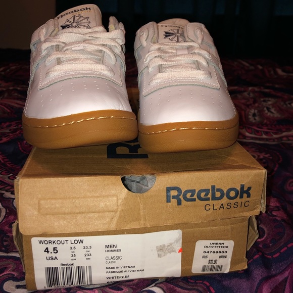 White Classic Reebok - Picture 3 of 8